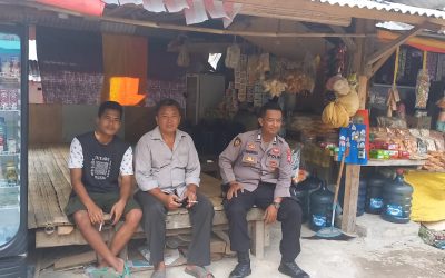 Jalin Silaturahmi Yang Baik, Bhabinkamtibmas Polsek Sajira Polres Lebak Sambangi Warga