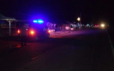Personil Polsek Cinangka Laksanakan Patroli Blue Light Di Jl.Pasauran-Carita