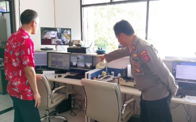 Kapolsek Cinangka Melaksanakan Patroli Wilayah Untuk Menjaga Keamanan