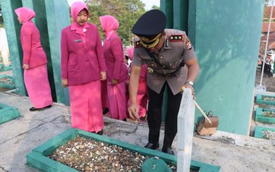 Jelang HUT Bhayangkara Ke-78, Kapolres Lebak Pimpin Ziarah Dan Tabur Bunga Di TMP Sirna Rana Rangkasbitung