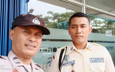 Anggota Polsek Panongan Polresta Tangerang Aiptu Dhermawan Laksanakan Sambang DDS Ke Masyarakat Dalam Rangka Patroli Rutin