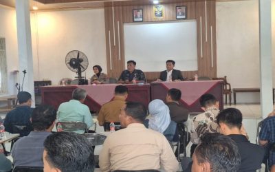 Kapolsek Telukjambe Timur Monitoring Mediasi antara Warga Mahkota Regency Dengan Pihak Developer