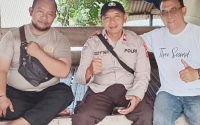 Personil Polsek Panggarangan Polres Lebak Sambangi Kewarga Desa Cihara  