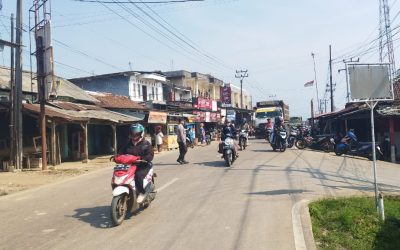 Polsek Bojong Polres Pandeglang Laksanakan Kegiatan Strong Point untuk Ciptakan Kamseltibcar Lantas di Wilayah Hukum Polsek Bojong