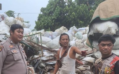 Bhabinkamtibmas Polsek Bojong Menggelar Patroli Dialogis Ciptakan Kondusifitas Wilayah