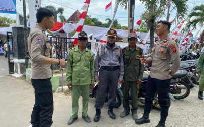 Anggota Polsek Tirtajaya Sambangi Anggota Linmas serta menyampaikan Himbauan Kamtibmas 