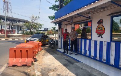 Berikan Pelayanan Prima Saat Libur Long Weekend Polsek Kotabaru Lakukan Pengamanan Jalur