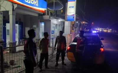 Patroli Dialogis Malam Hari Polsek Kotabaru Sambangi Obyek Vital Perbankan