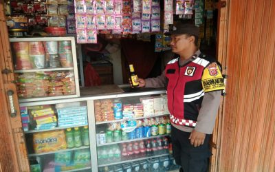 Giat Cipta Kondisi, Polsek Rengasdengklok Laksanakan Giat Ops KRYD Sasaran Pedagang Miras   