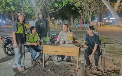 Bhabinkamtibmas Polsek Pasar Kemis Polresta Tangerang Sambang Parkiran Toko Alfamidi, Sampaikan Himbauan Kamtibmas 