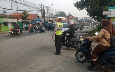 Unit Lantas Polsek Pasar Kemis Polresta Tangerang Laksanakan Strong Point Pagi Hari