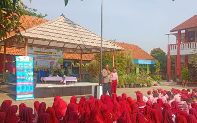 Bhabinkamtibmas Polsek Pasar Kemis Sosialisasikan Pencegahan Bullying Kepada Siswa SD