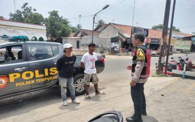 Giat Patroli KRYD Aiptu Sigit Berikan Himbauan Kepada Petugas Parkir Diarea Toko Mas Bintang Terang Tanjungjaya