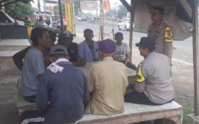 Kapolsek Jatisari Silaturahmi Warga Dalam Rangka Cooling System Ciptakan Pilkada Damai