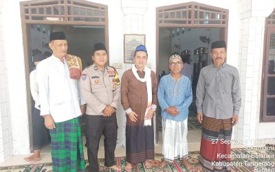 Bhabinkamtibmas Desa Gembong Polsek Balaraja Aipda Guntur Pratama, SH Melaksanakan Kegiatan Jumat Keliling Dan Silaturahmi Bersama Tokoh Agama