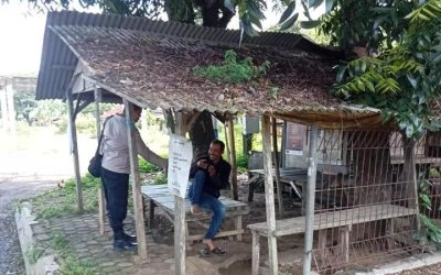 Hampiri Warga Desa Binaan, Anggota Polsek Malingping Polres Lebak Sampaikan Himbauan Kamtibmas