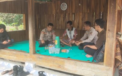 Personil Gunungkencana Polres Lebak Melaksanakan Giat Cooling System Kepada Tokmas,Tokoh Agama, Toda Desa Gunungkencana