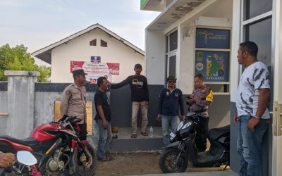 Patroli dialogis Kapolsek Cibuaya Polres Karawang Dengan Warga Masyarakat