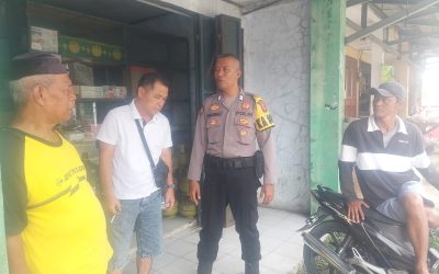 Anggota Polsek Cipanas Adakan Patroli Dialogis dan Sambang Kepada Warga Masyarakat Dalam Rangka Antisipasi C3 dan Tindak Pidana Lainya Di Wilkum Polsek Cipanas