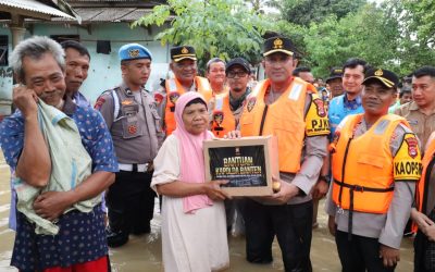 Polres Pandeglang Gelar Penanganan Bencana dan Berikan Bantuan Sosial Bagi Warga Terdampak Banjir