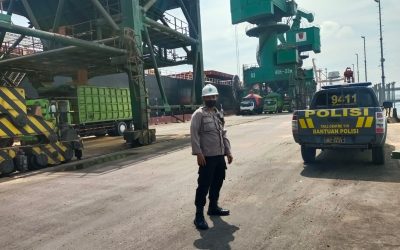 Antisipasi Kejahatan Dengan Patroli Siang di Pelabuhan