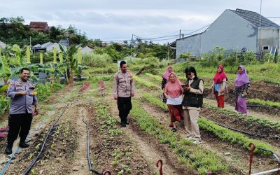 Polsek Cilegon sambang kepada warga jalin keakraban