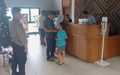 Polisi Polsek Cinangka Polres Cilegon Tingkatkan Patroli untuk Jamin Keamanan Masyarakat Di Hari Natal