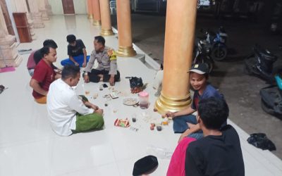 Bhabinkamtibmas Polsek Pulomerak Laksanakan Sambang Sambil Ngopi Bareng Dengan Warga Lebakgede