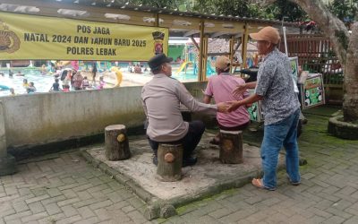 Personil Polsek Cibadak Polres Lebak Pengamanan Jaga Kolam Renang Tirta CMJ Desa Cimenteng jaya Kec. Cibadak Kab. Lebak