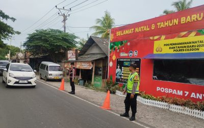 Personil Pos Pam 7 Anyar Pengaturan lalu lintas Antisipasi Lonjakan Arus Lalu Lintas