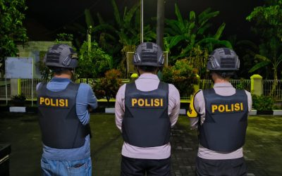 Amankan Markas Personil Polsek Mancak Laksanakan Sispam Mako