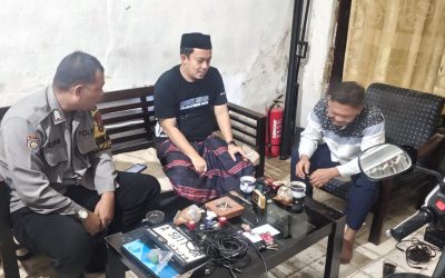 Bhabinkamtibmas Polsek Ciwandan Jalin Silahturahmi Lebih Erat Dengan Masyarakat Melalui Sambang