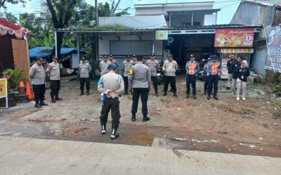 Polisi Polsek Cinangka Polres Cilegon Jaga Kegiatan Perayaan Natal dan Tahun Baru