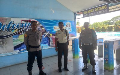 Patroli Dialogis Personil Polsek Purwakarta Rekreasi Krakatau Water Word Dan Sampaikan Himbauan kamtibmas