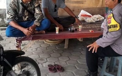 Warga Menyampaikan Informasi Melalui Wadah ,Warung Kopi Bhabinkamtibmas Polsek Purwakarta Polres Cilegon