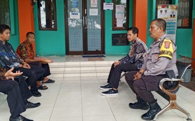 Bhabinkamtibmas Polsek Ciwandan Sambang Silahturahmi Bersama Lurah Lebak Denok