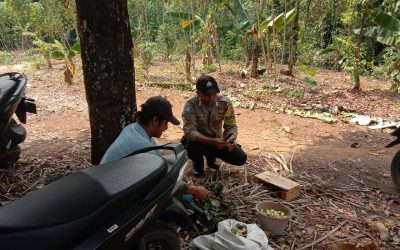 Bhabinkamtibmas Polsek Cinangka Polres Cilegon laksanakan Sambang kepada masyarakat