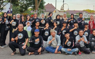 Perkenalkan Seni Budaya Banten kepada Generasi Muda Tim Seni Budaya PSKBI Adakan Latihan Di Alun-Alun Kota Serang 