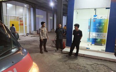 Polsek Baros Melakukan Patroli Malam, Memantau Keamanan Situasi Klinik Ar-Rahman